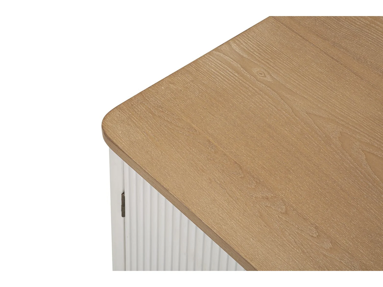 Matera TV-bord, 117 x 40 x 60 cm, lavet af ask og fyrretræ, hvid og brun, med låger, skuffe og gulddetaljer – Boho-chic design