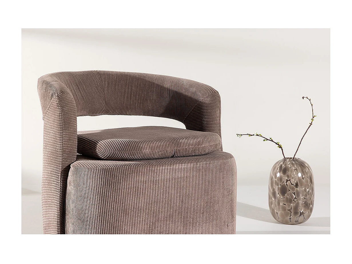 Laurel fauteuil marron.