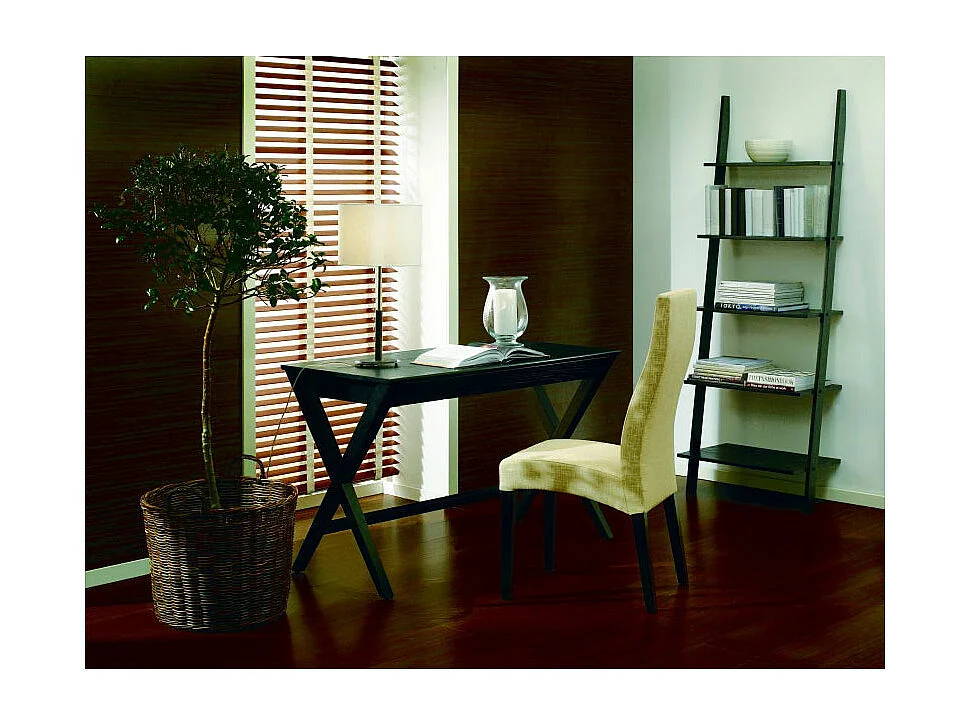 Winner bureau eiken fineer zwart.