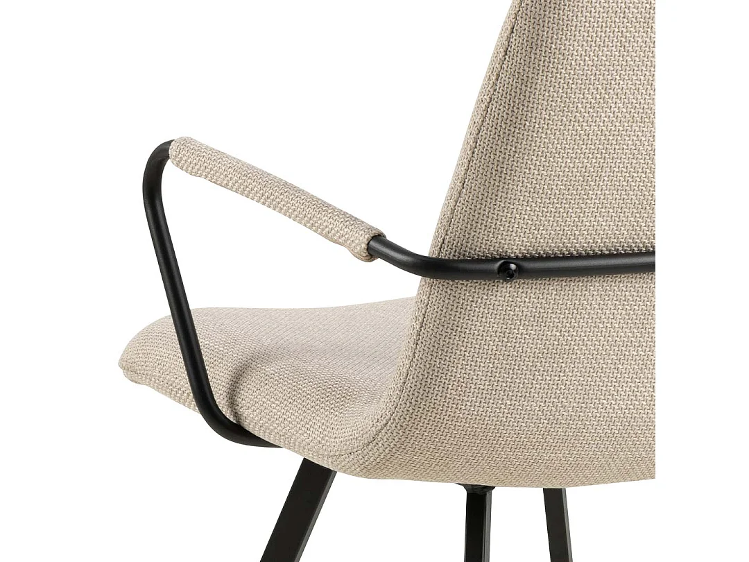 Surka eetkamerstoel met armleuningen beige.