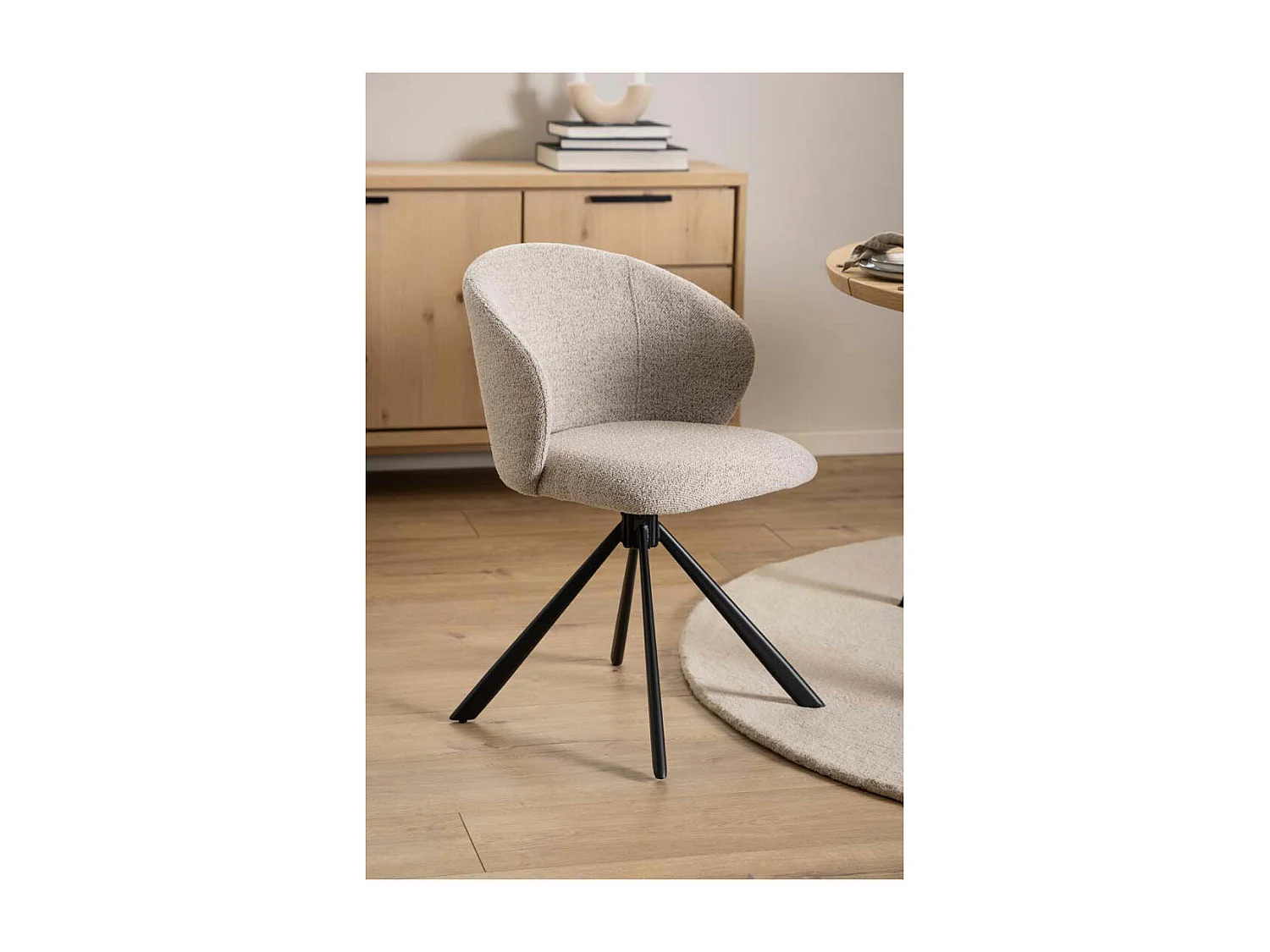 Poralo eetkamerstoel beige.