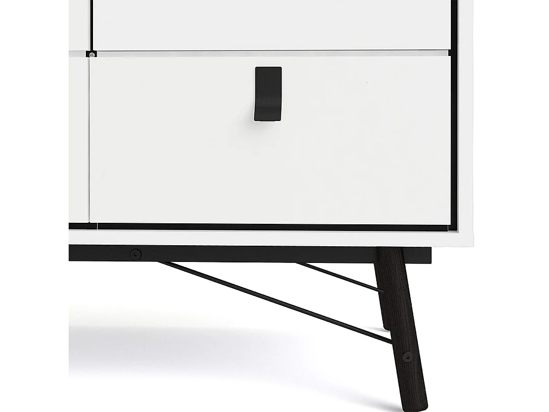 Rye Kleiderschrank 3 Türen, 3 Schubladen mattweiss.