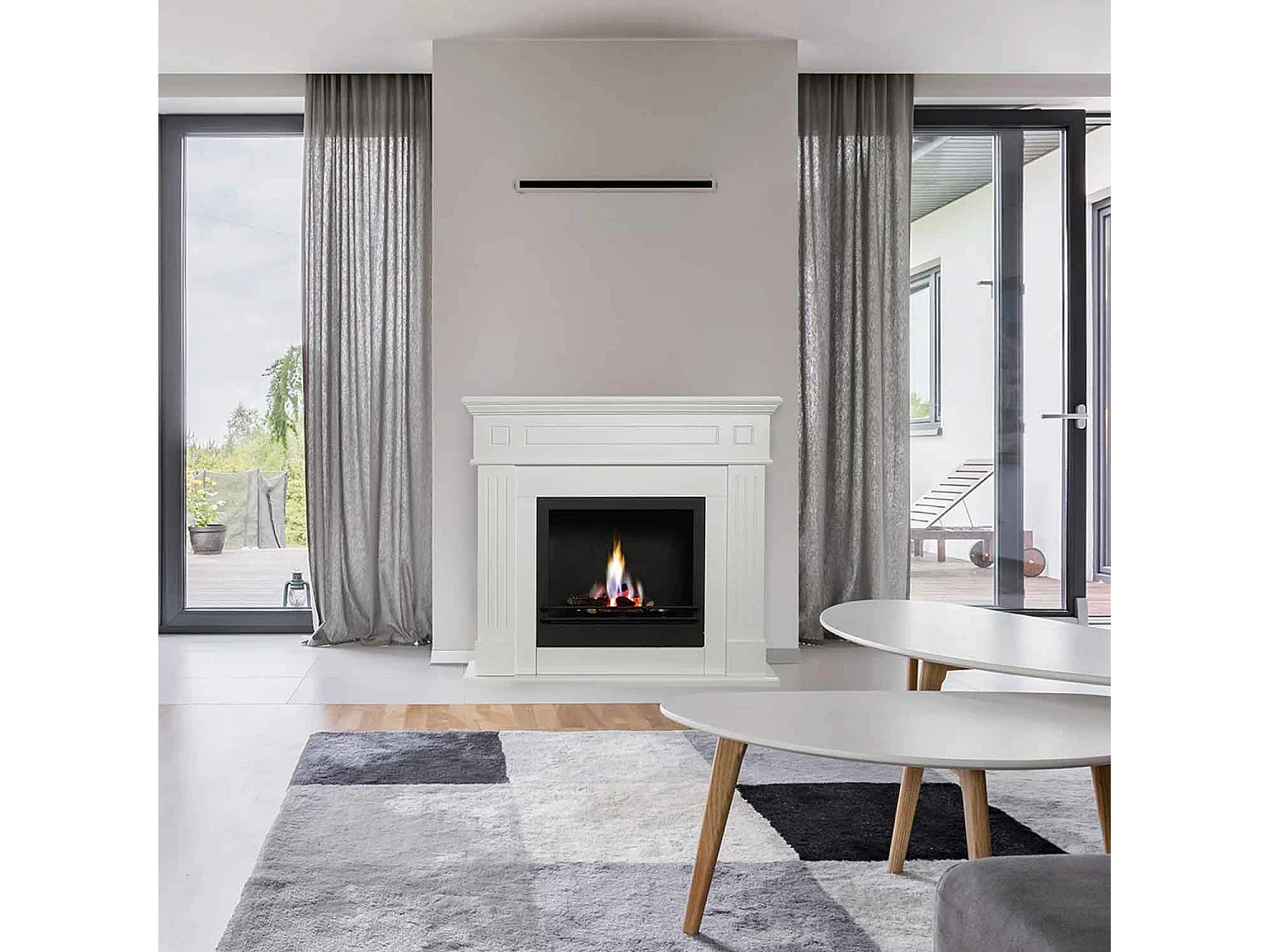 Cambridge - Cheminée au bioéthanol de sol en bois 110x37xH102 cm, couleur blanc