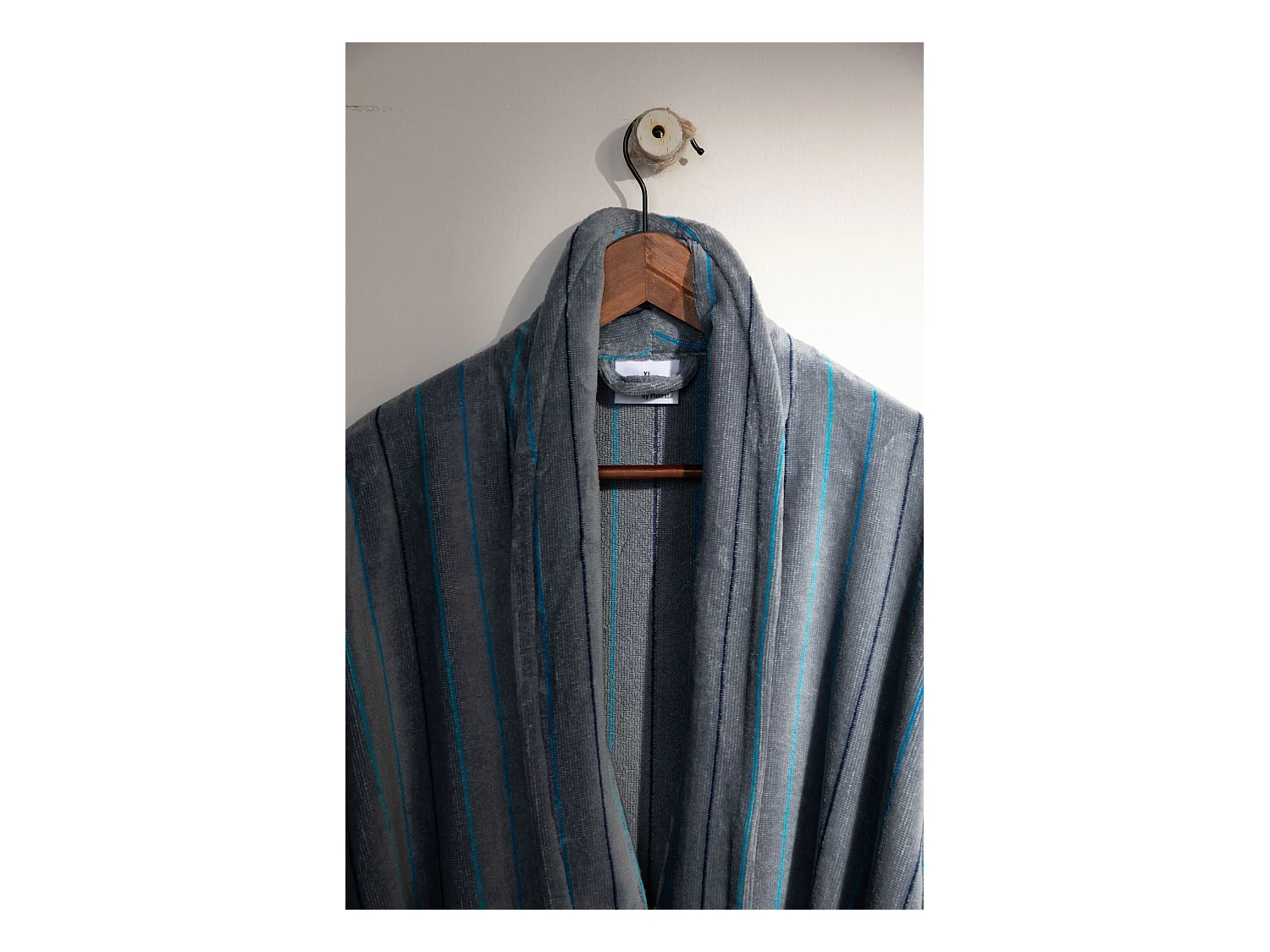 Boskimo Wesley – Bademantel aus 100 % Baumwollsamt – Schwarz gestreift – XL