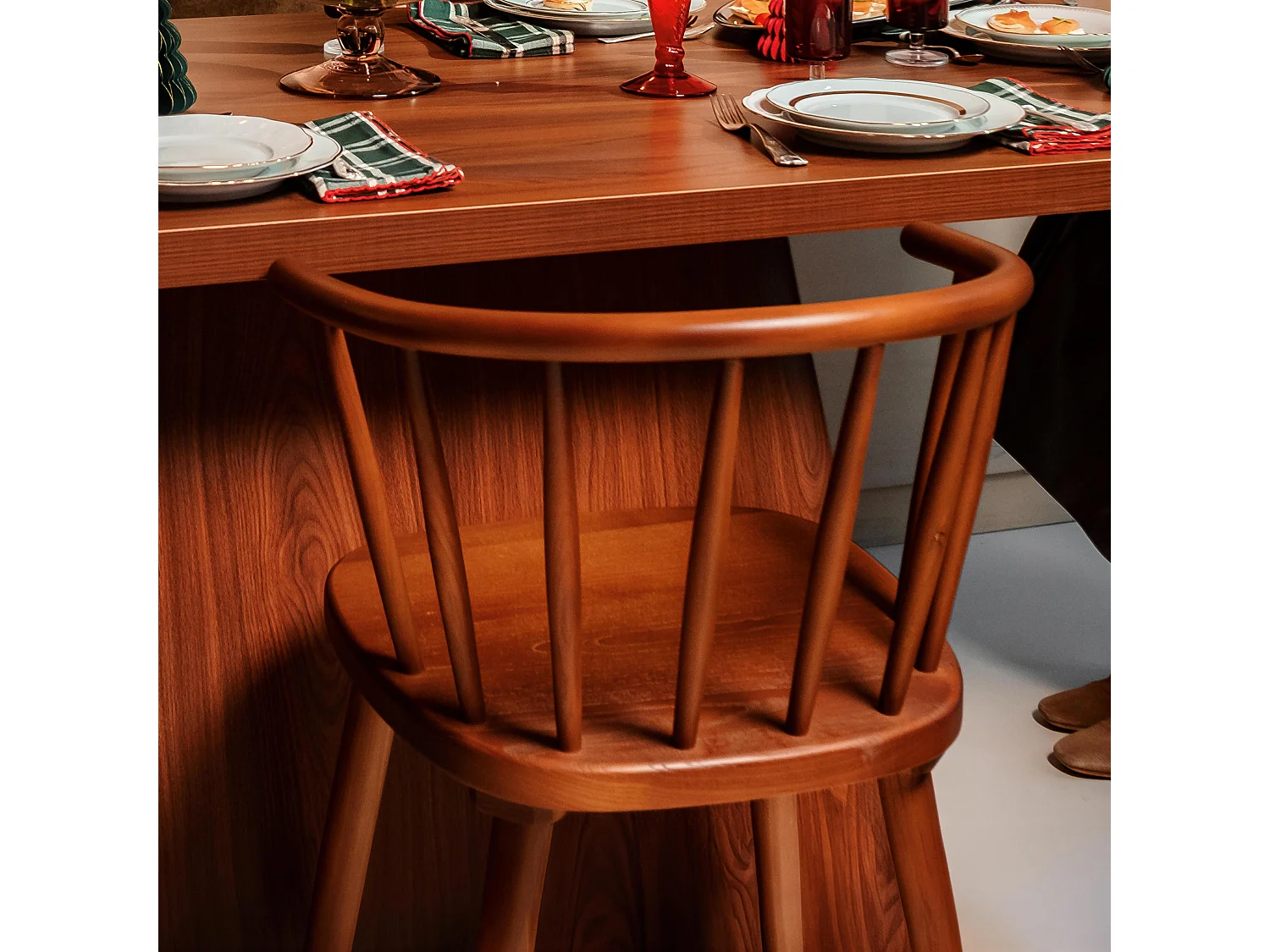 Lot de 2 chaises marron en bois d'orme