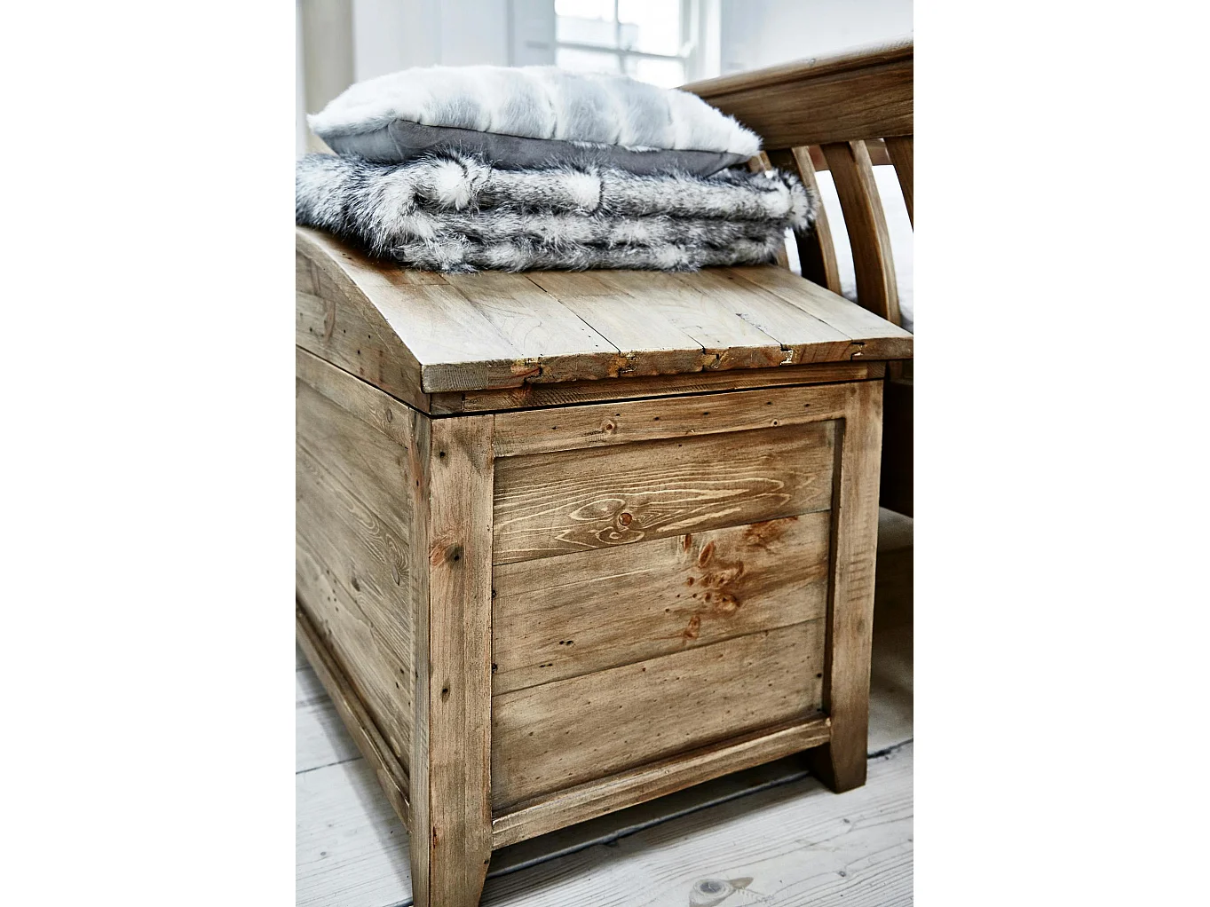 Bout de lit coffre en bois recyclé BELFAST