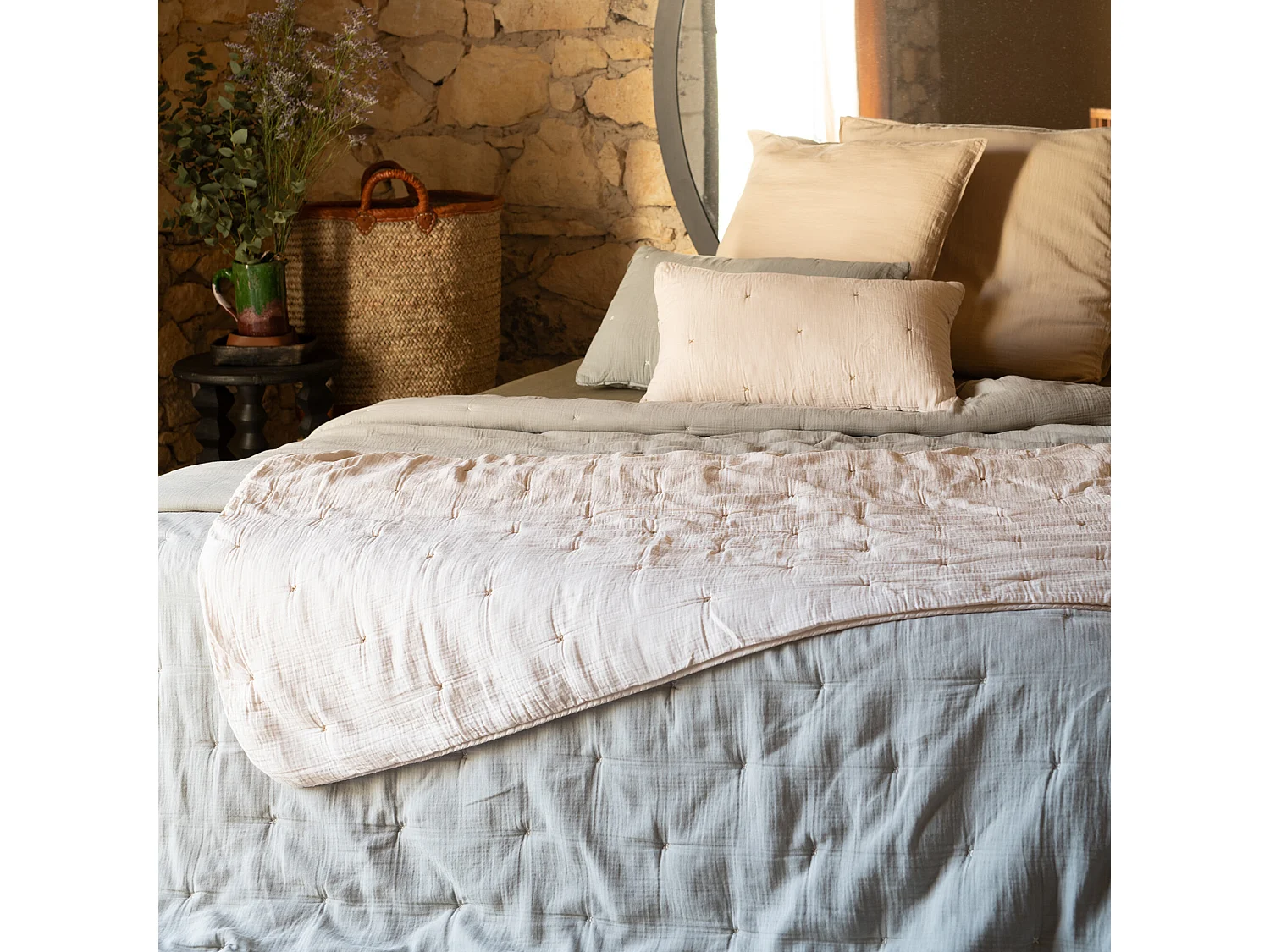 Housse de coussin capitonnée en mousseline de coton 40x60 cm ANDROS bleu lichen