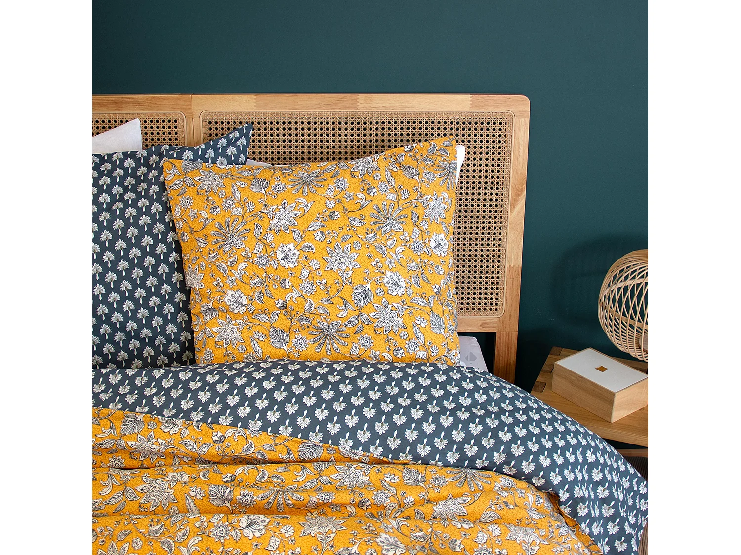 Parure de lit 240x220 cm pur coton ASCHWINI motif floral jaune 3 pièces