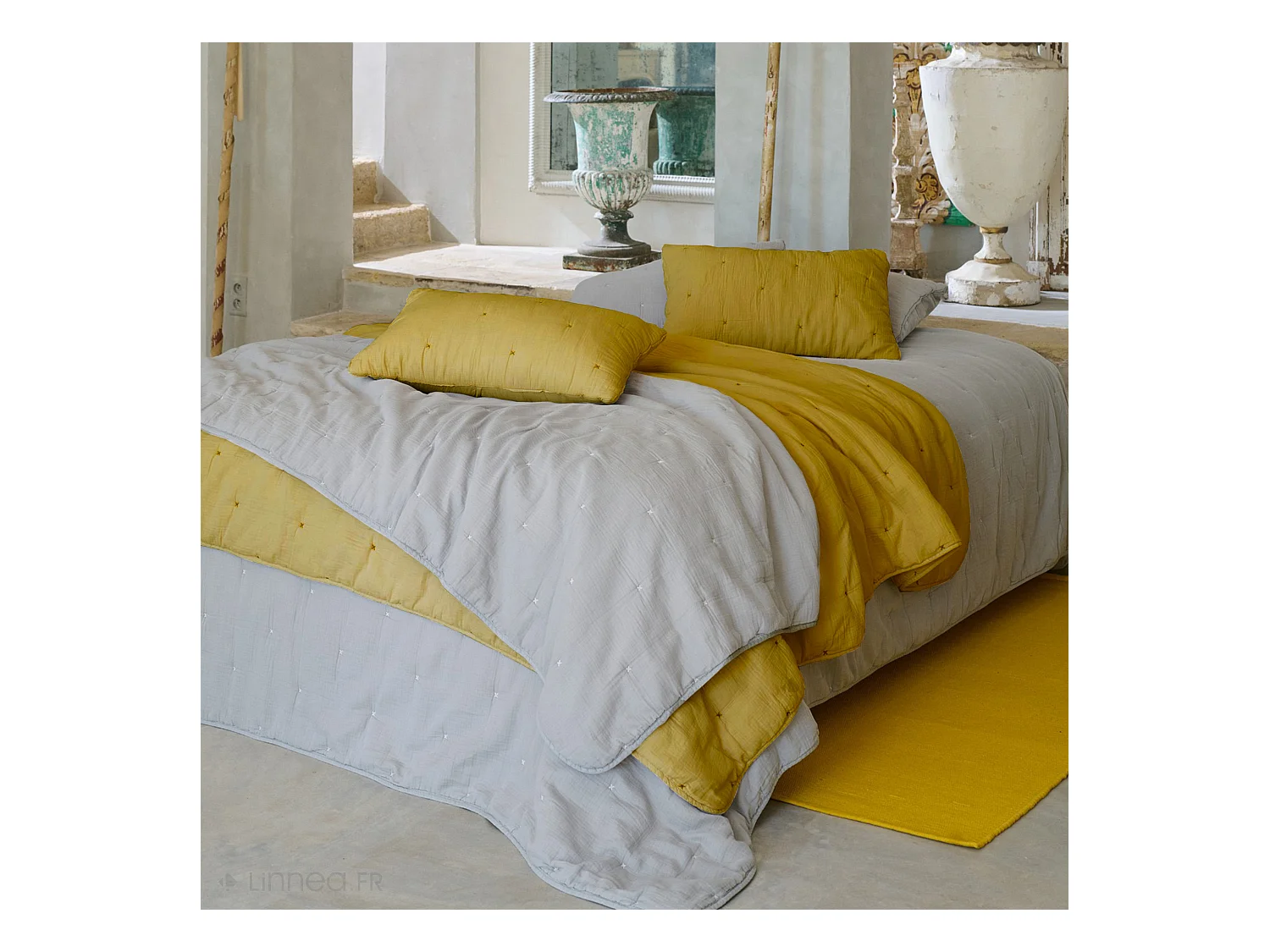 Couvre lit capitonné en mousseline de coton 260x240 cm ANDROS jaune jasmin