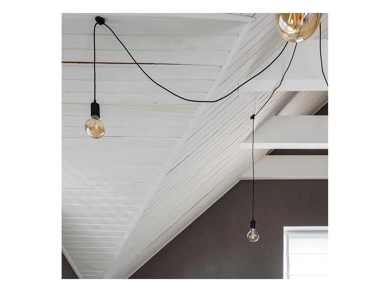 NETTLIFE Pakket van 2 LED - lampen in E27fassung, Vintage - lamp met warm wit filamenteel licht G95, 2700K, 4W Edison, ideaal voor huis, hotel, café, bar.