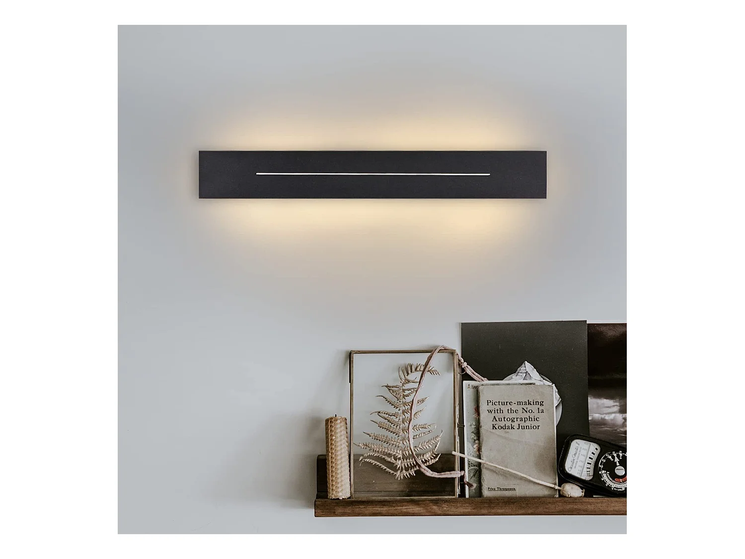 NETTLIFE Applique Murale Intérieure Applique LED 30CM Lampe de Couloir Moderne Blanc Chaud Chambre Noir Lampe d'escalier 8W Éclairage Mural