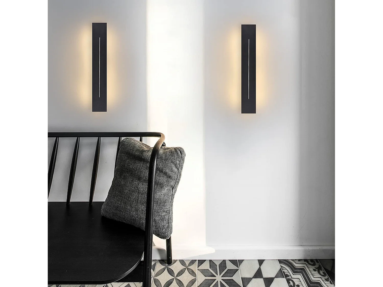 NETTLIFE Applique Murale Intérieure Applique LED 30CM Lampe de Couloir Moderne Blanc Chaud Chambre Noir Lampe d'escalier 8W Éclairage Mural