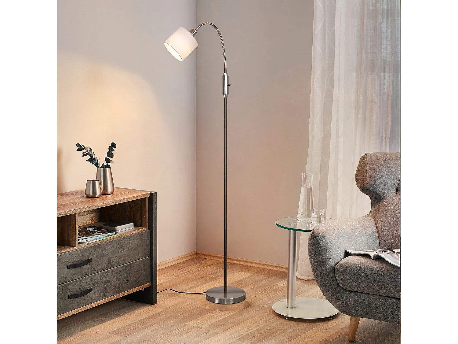 NETTLIFE Stehleuchte 1-Flammig Wohnzimmer Leseleuchte - E14 Vintage 360° Drehung Lampenschirm Boho Industrial Stehlampe Flur Schlafzimmer Ohne Leuchtmittel