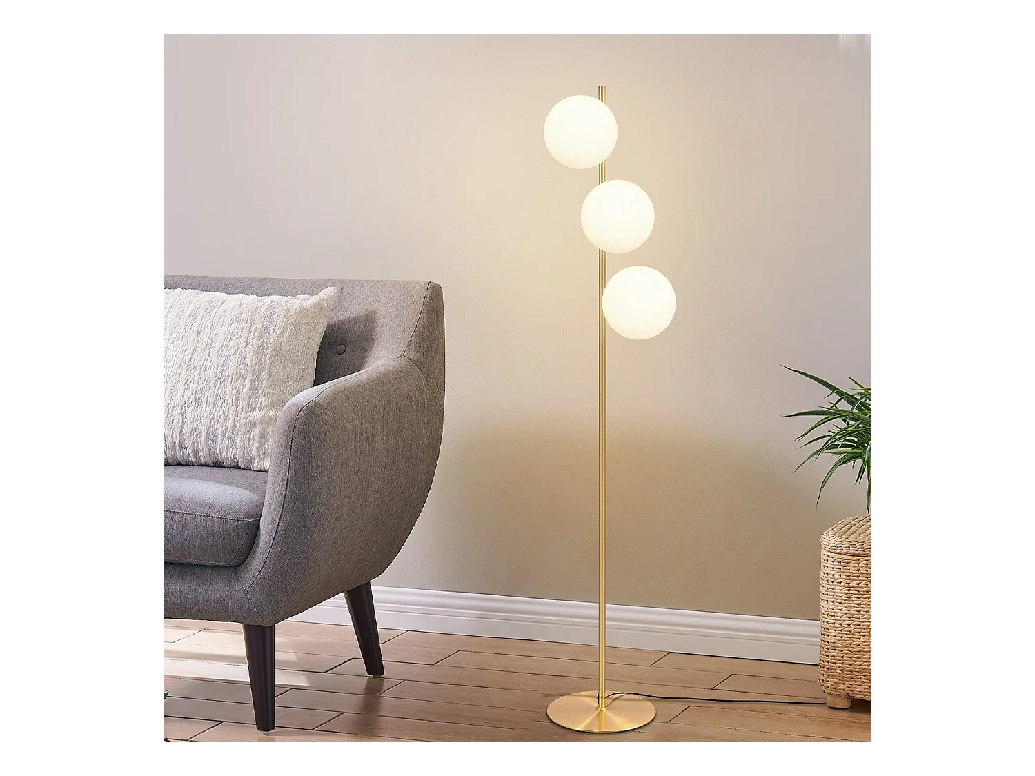 NETTLIFE Lampadaire  Moderne - Lampadaire Salon E27 Or Design Lampe à 3 Flammes avec Interrupteur à Pied Métal Blanc Verre Industriel Lampe de Sol