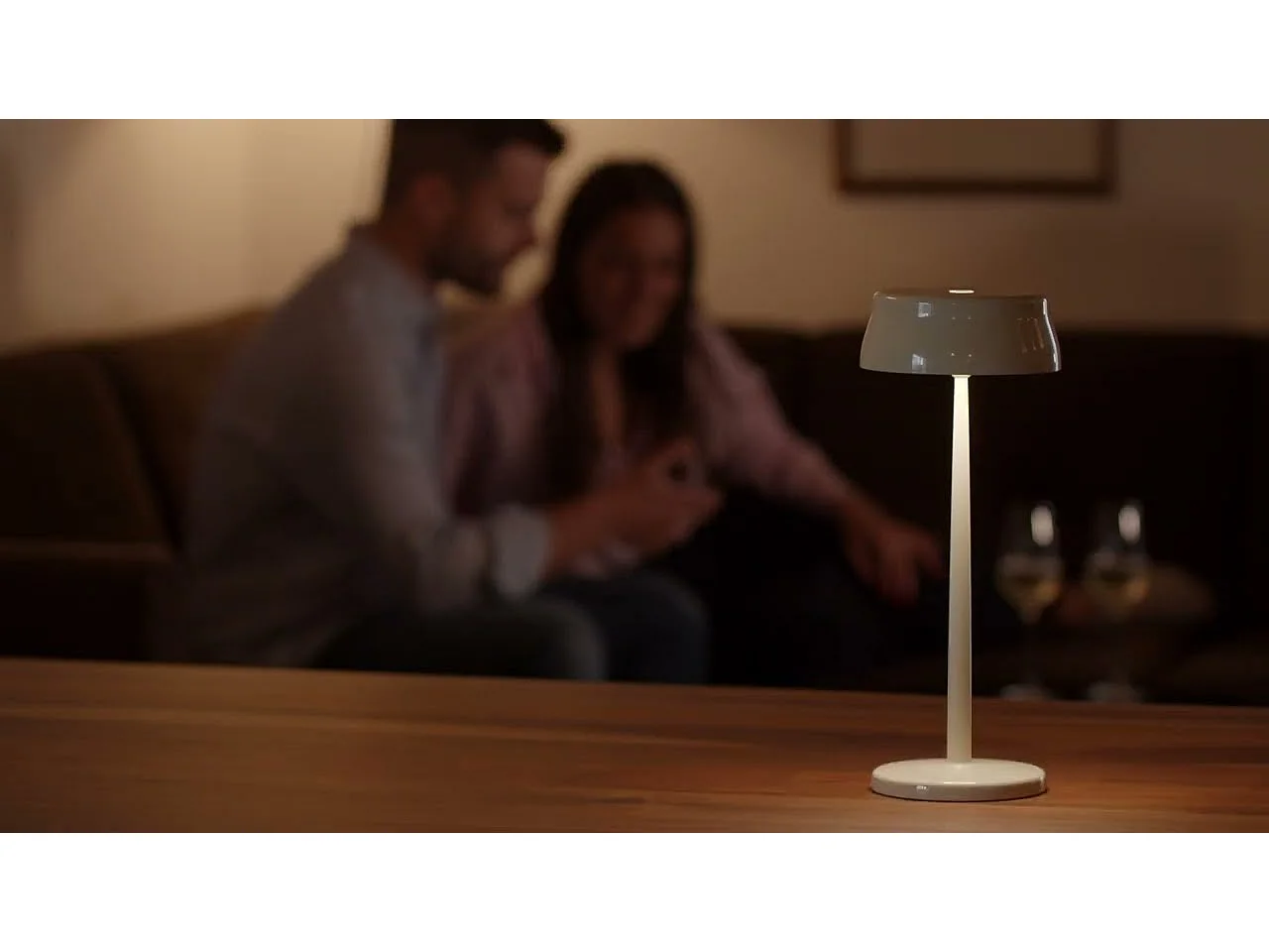 Zafferano SISTER LIGHT MINI Wi-fi Smart LED tafellamp Koper oplaadbaar en dimbaar