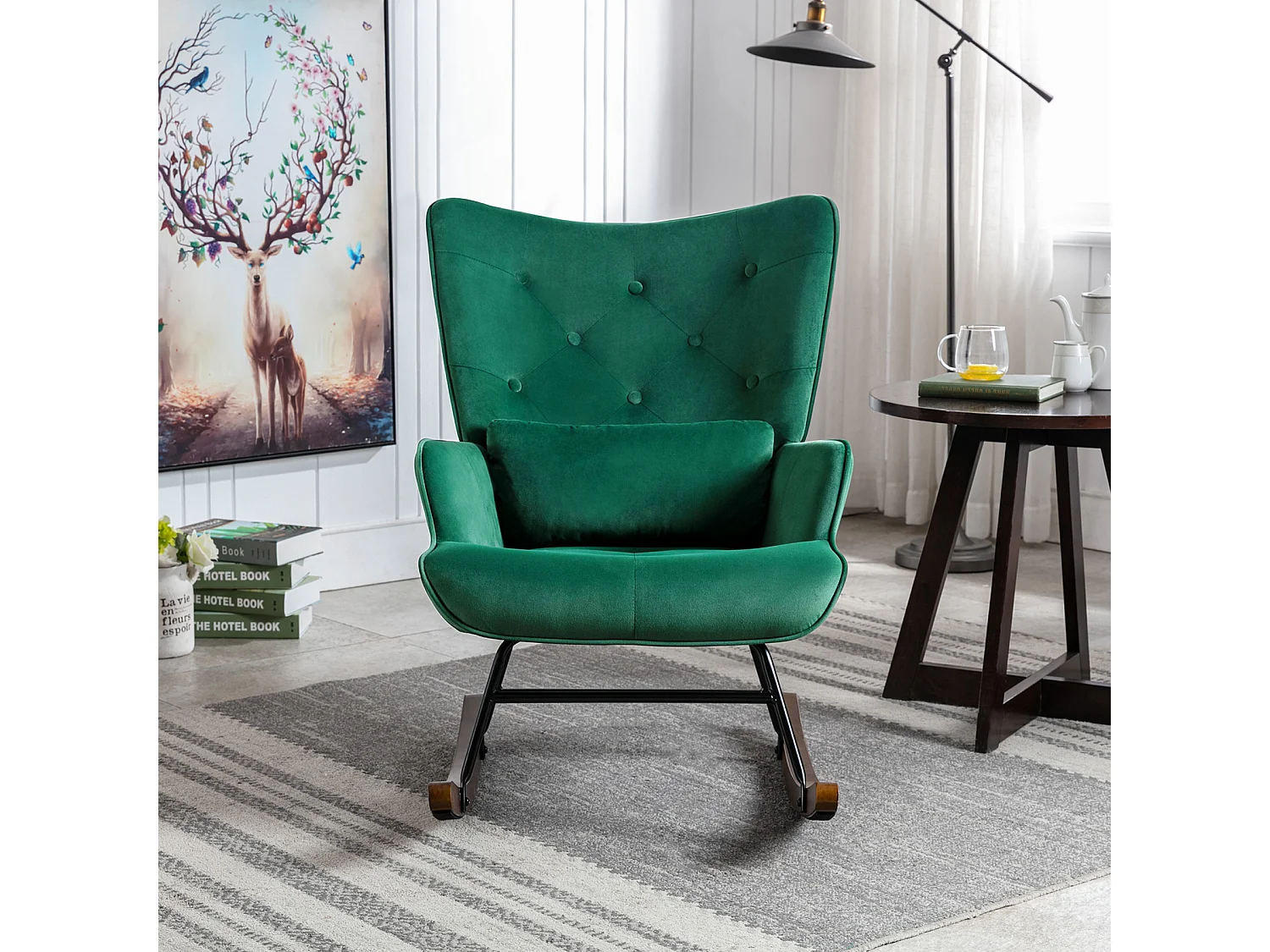 Mecedora moderna tapizada en terciopelo para sala de estar, con respaldo alto y patas de madera, color verde oscuro