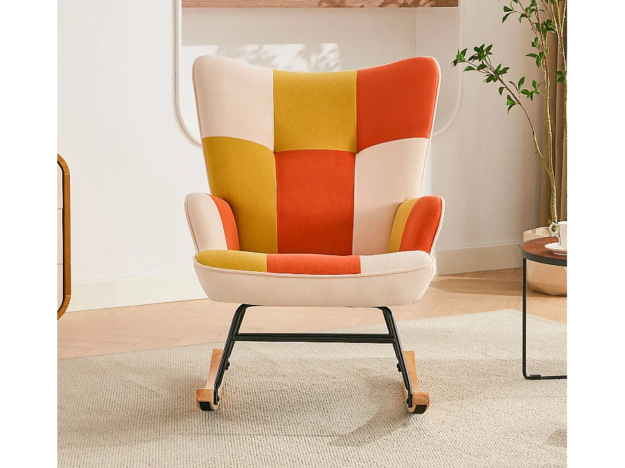 Fauteuil à bascule en patchwork pour le salon en velours avec cadre en métal et base en bois