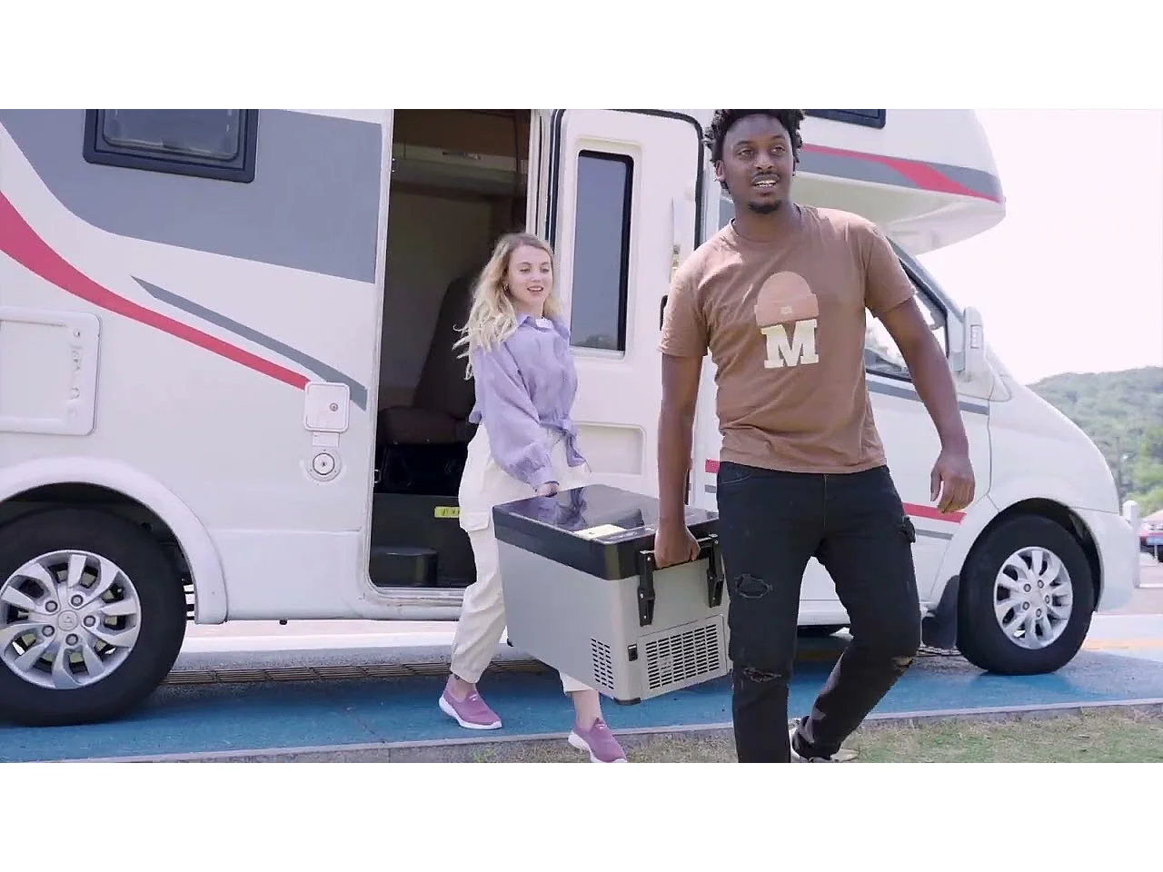 Glacière électrique double zone pour voiture, 45 L, 12 V, 240 V, portable, avec roulettes, noire