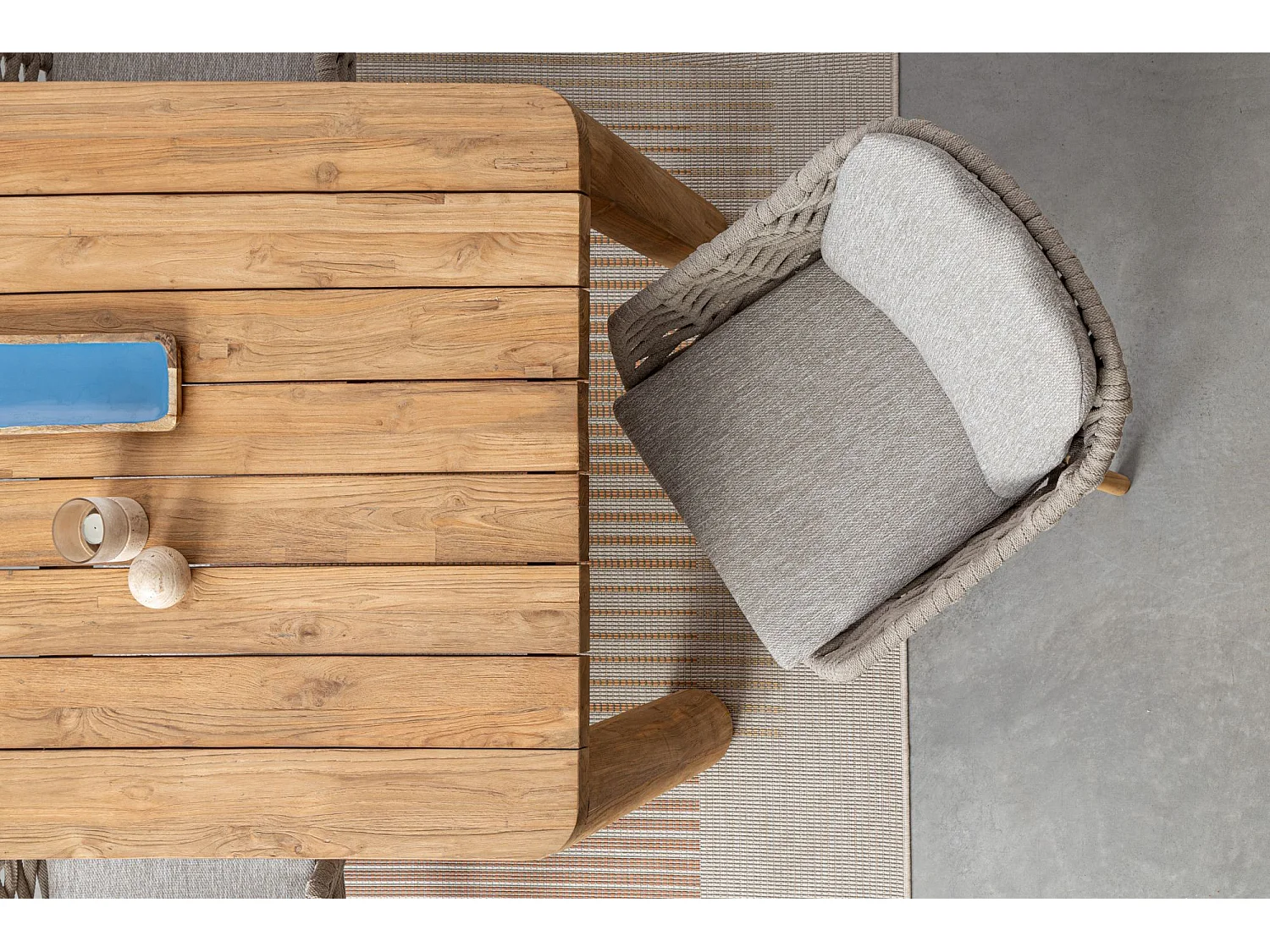 Table à manger de jardin rectangulaire en teck L240 - PORQUEROLLES