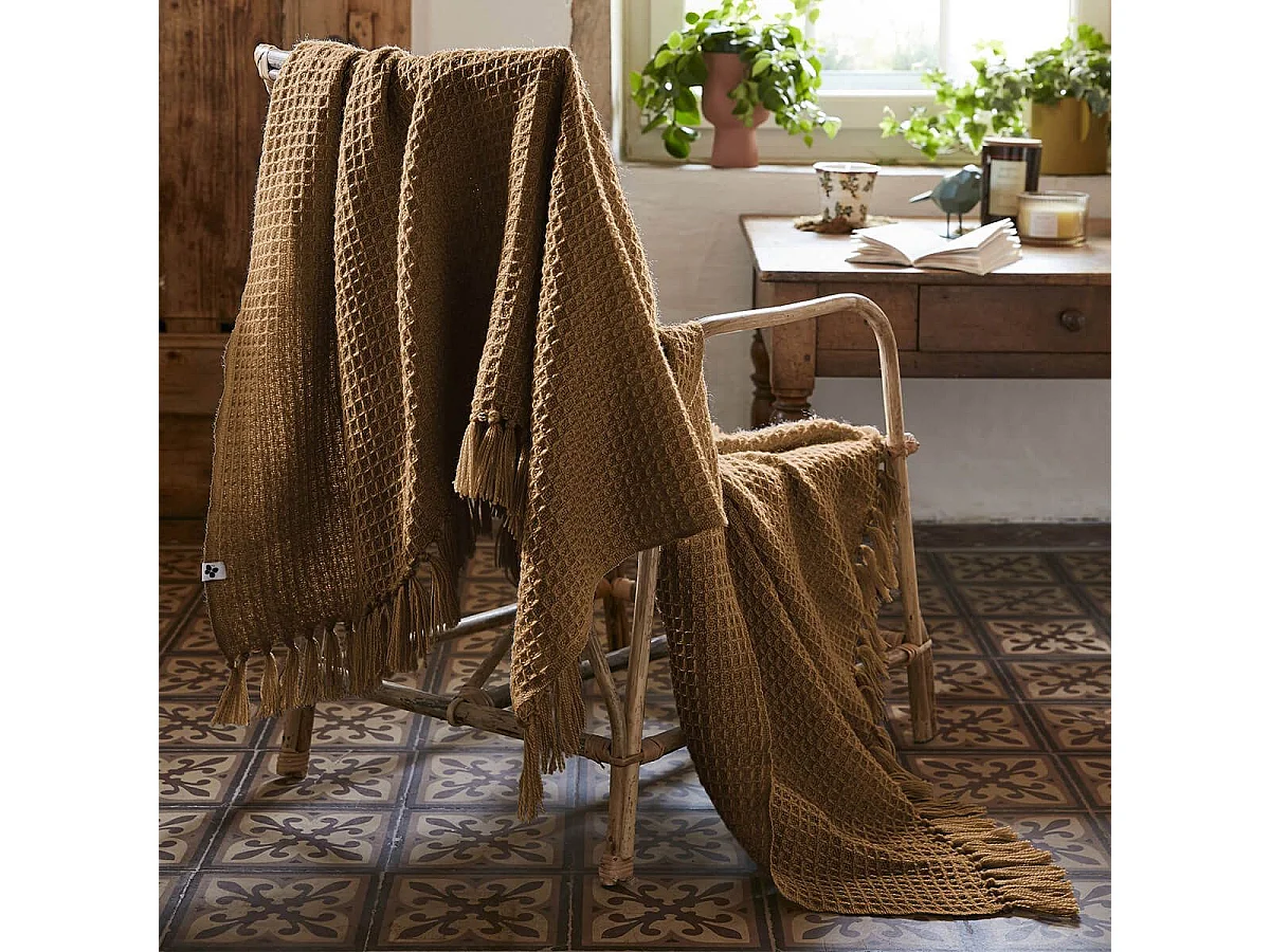 KARL - Plaid à Franges 100% Recyclé Tissage Nid d'abeilles 180x220cm Camel