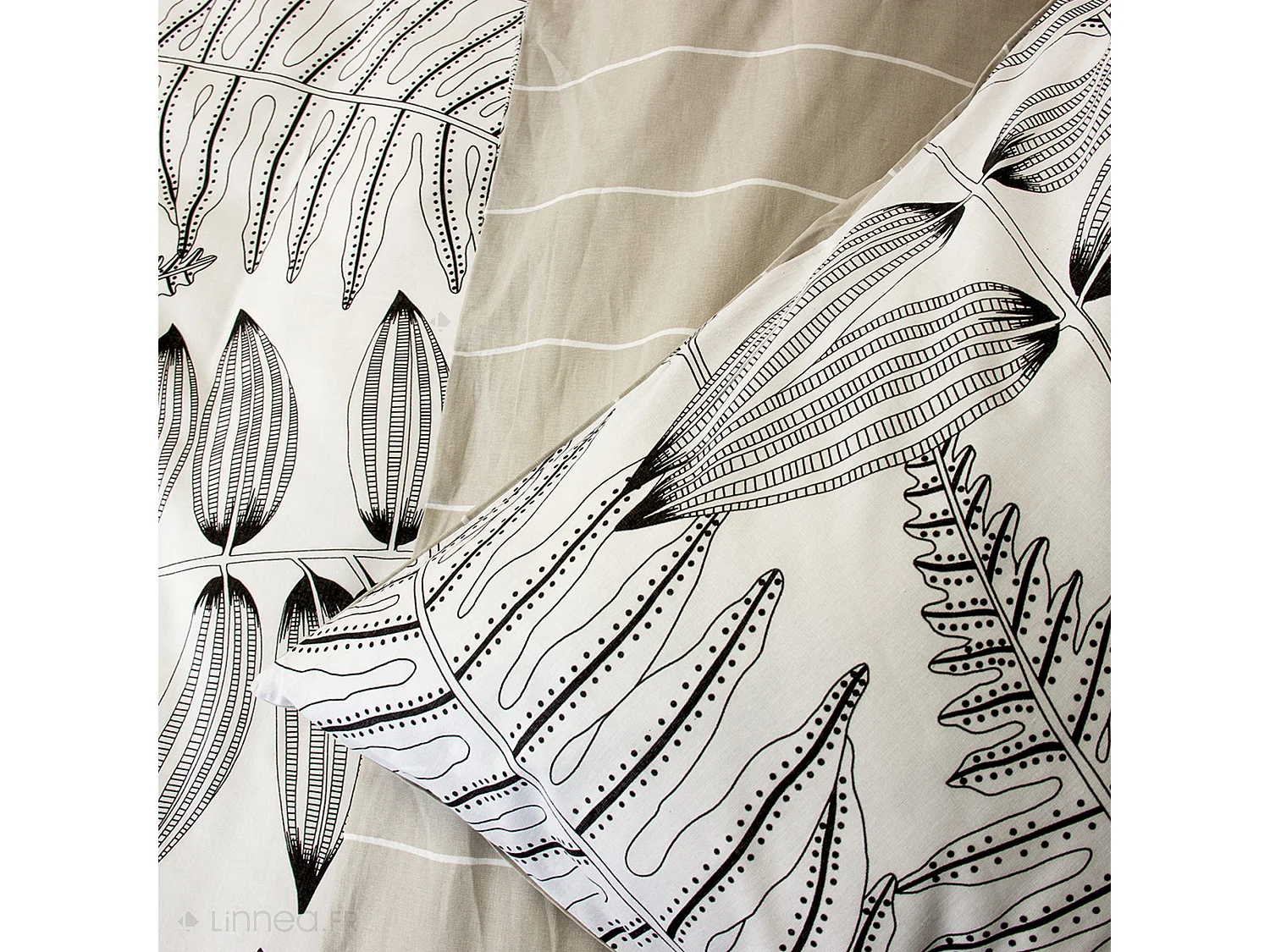 Parure de lit 240x220 cm pur coton ALIX motif végétation blanc et noir 3 pièces