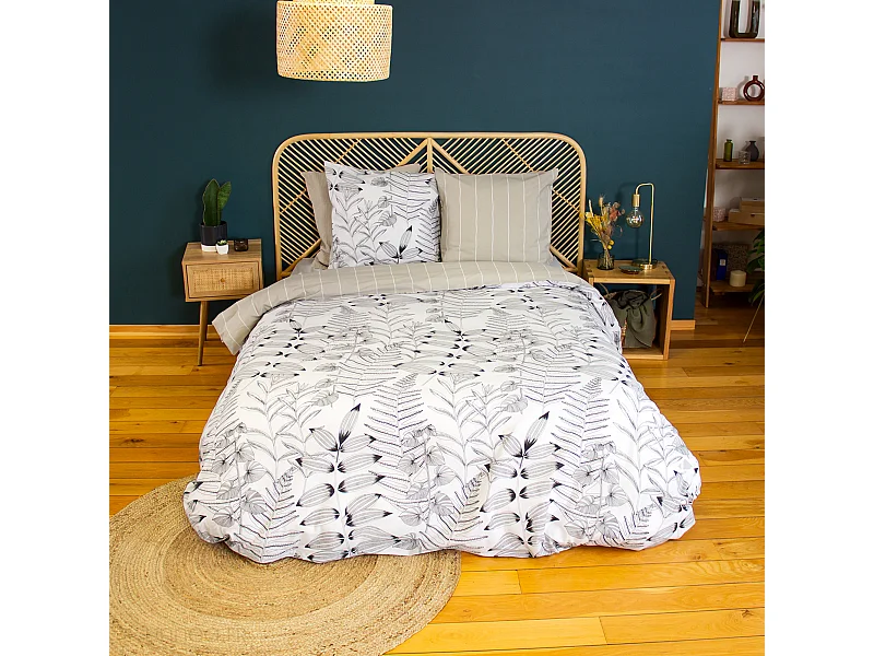 Parure de lit 260x240 cm pur coton ALIX motif végétation blanc et noir 3 pièces