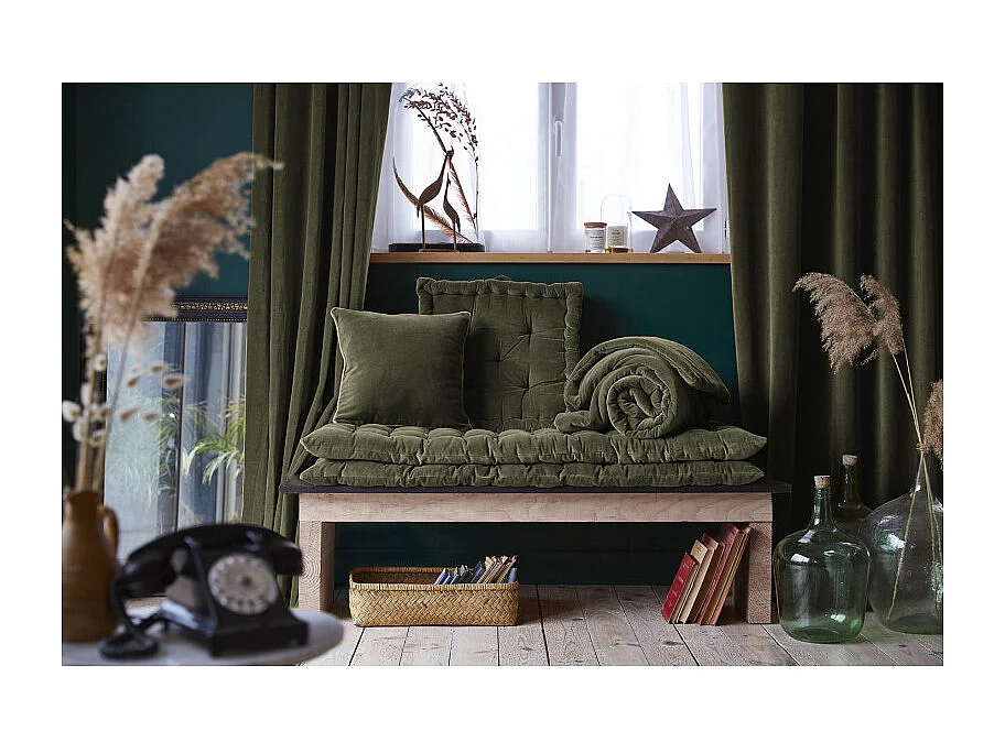 Coussin 45 x 45 cm velours de coton vert et jute - MIRABEL