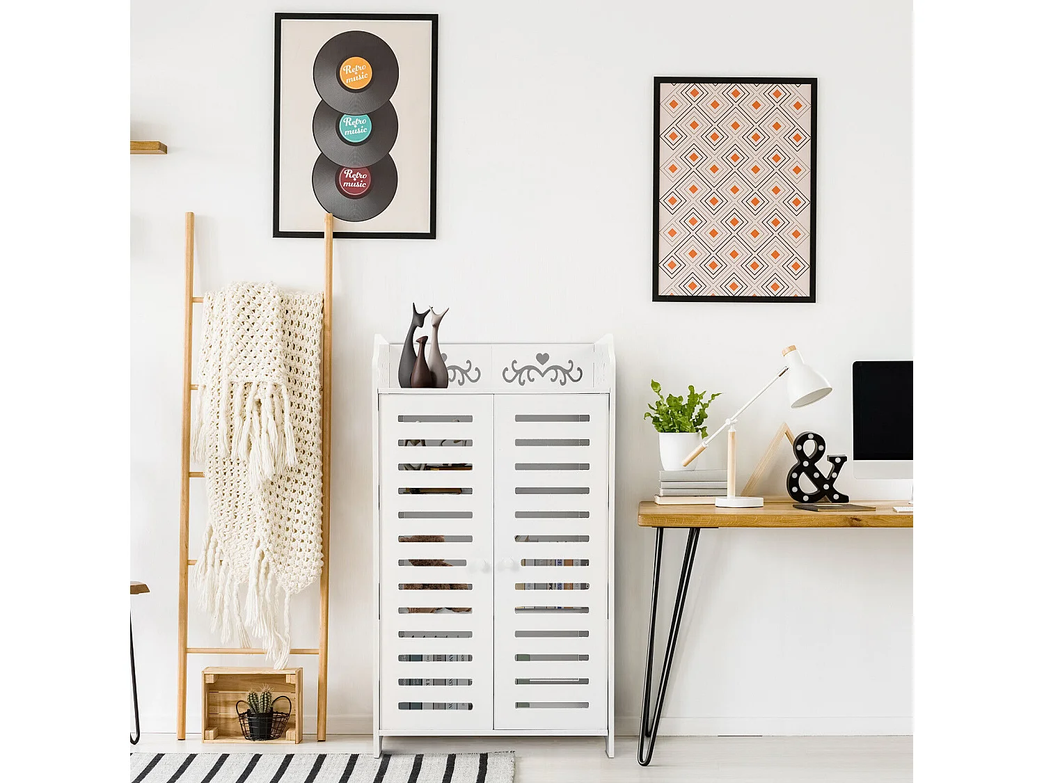 Schoenenkast met 4 planken, schoenenkast met 2 deuren, ontwerp met uitgesneden patroon, 40x31x71cm, wit