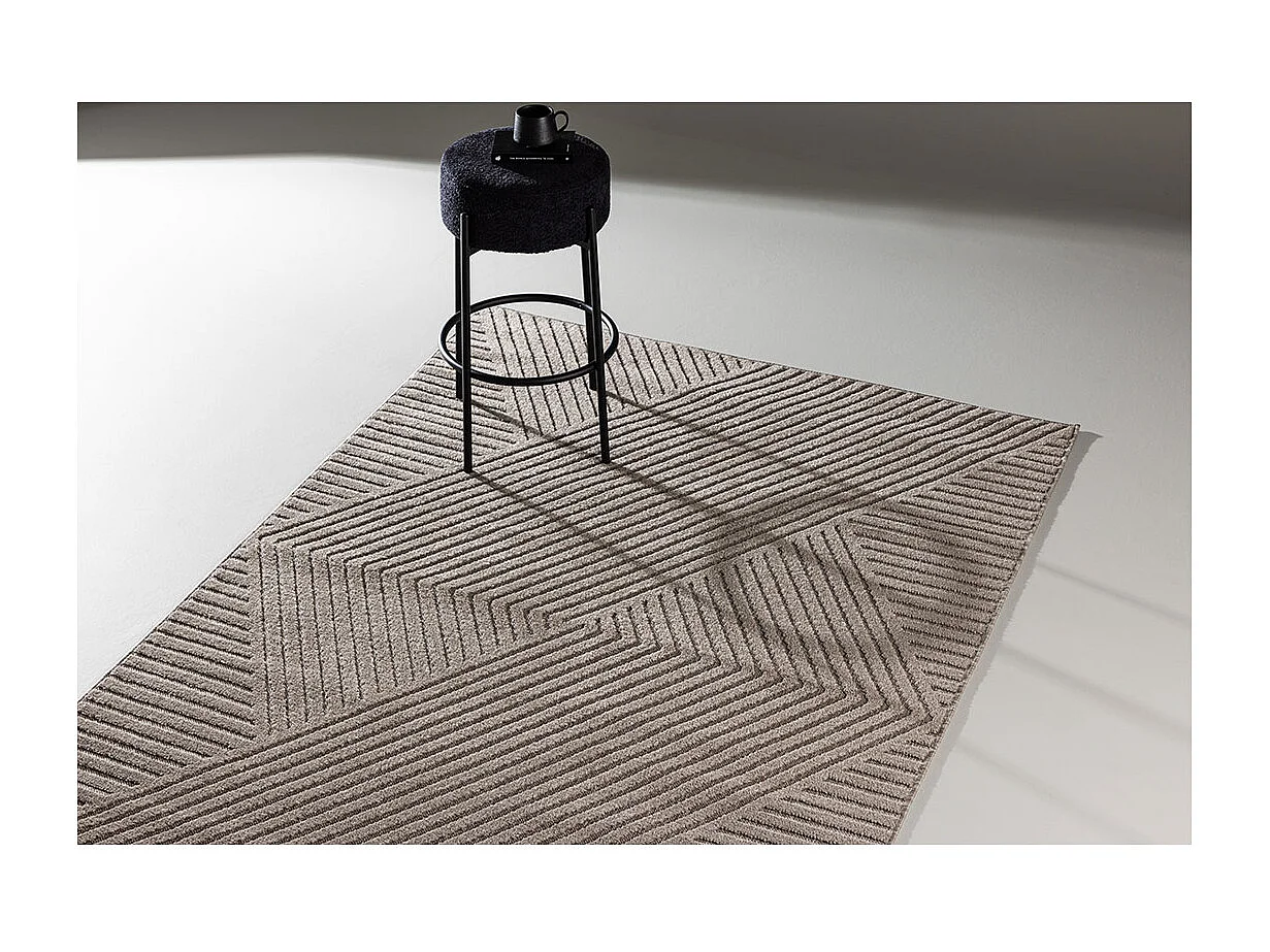 Aron vloerkleed 160x230 cm bruin.