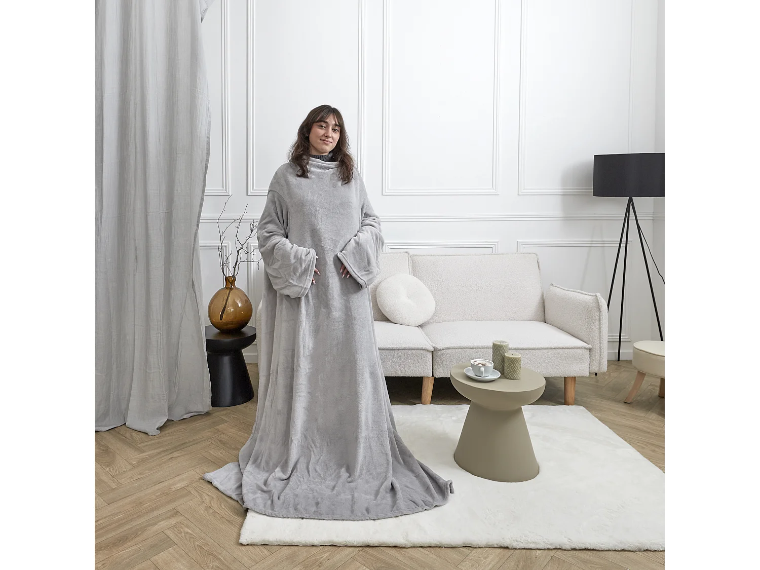 Plaid Déco "A Manches" 140x180cm Gris Clair