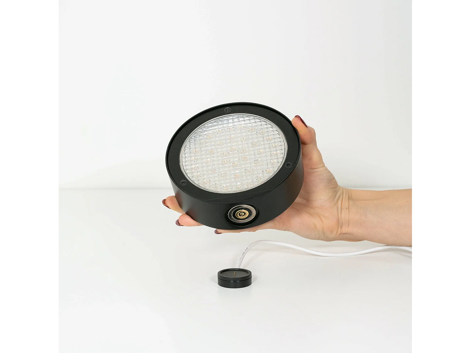 Zafferano SUPER O Lampe de table LED noire rechargeable et dimmable