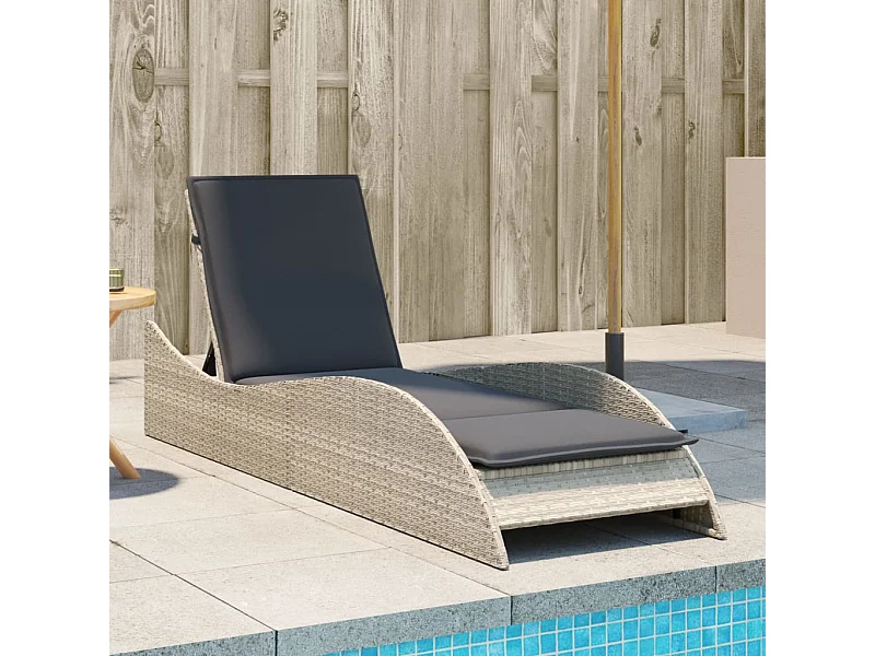 Loungesessel mit hellgrauem Kissen 60x205x73 cm Polyrattan