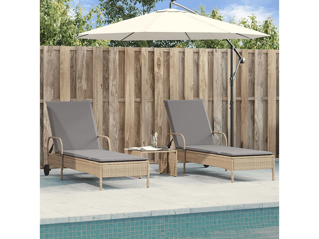 Set di 2 sedie a sdraio con cuscini in resina intrecciata beige