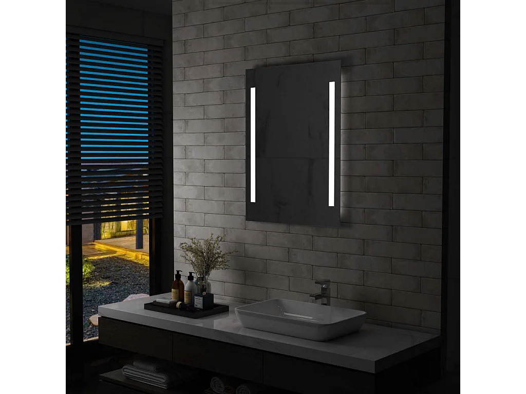 Specchio da Parete a LED per Bagno 60x80 cm