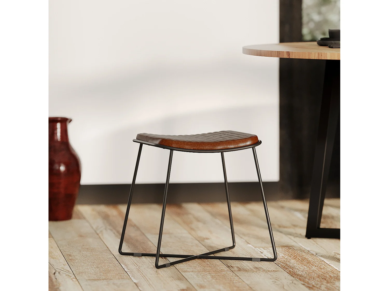 Tabouret en cuir marron et pieds en métal noir - Germain