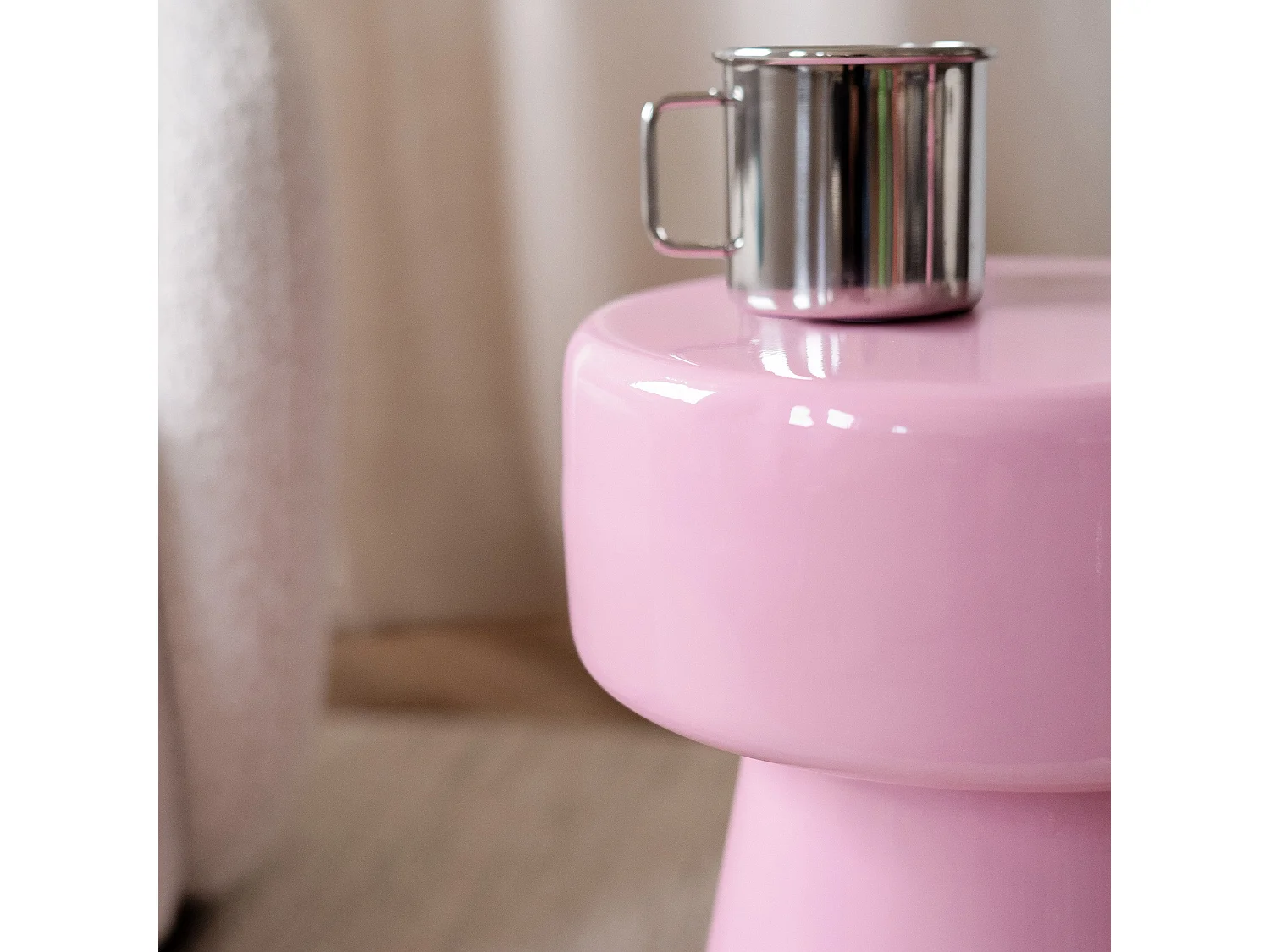 Tavolino rotondo in metallo rosa D30 cm - Athéna