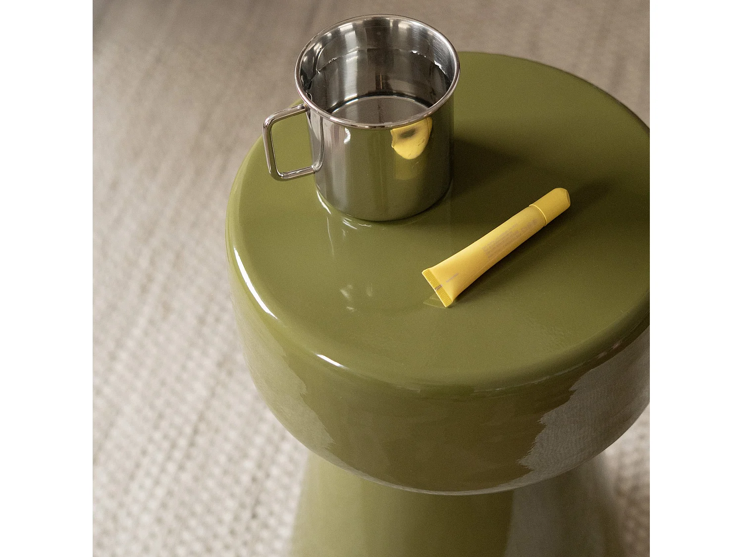Tavolino rotondo in metallo verde kaki D30 cm - Athéna