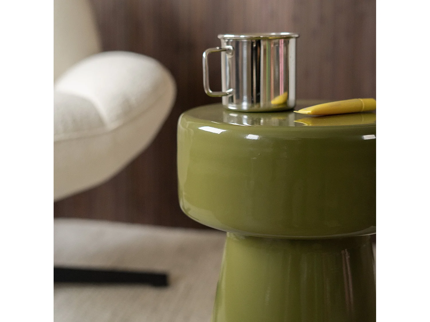 Tavolino rotondo in metallo verde kaki D30 cm - Athéna