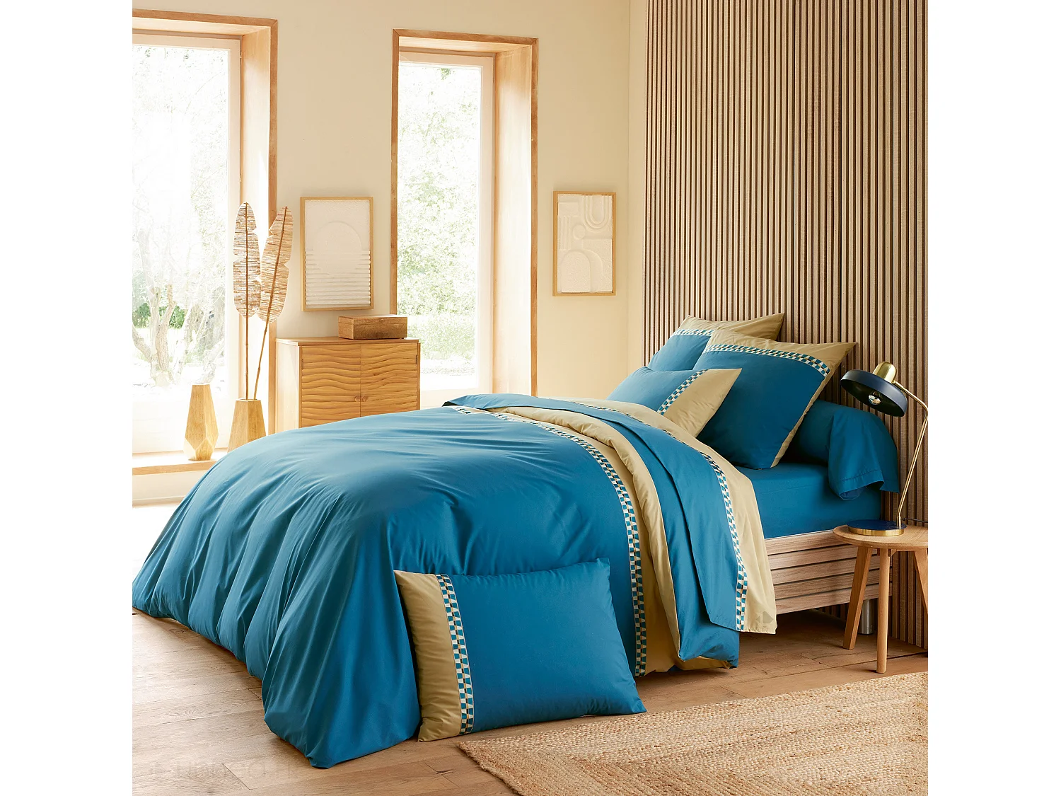 Drap plat 240x310 cm en percale de coton LINOA bleu cobalt