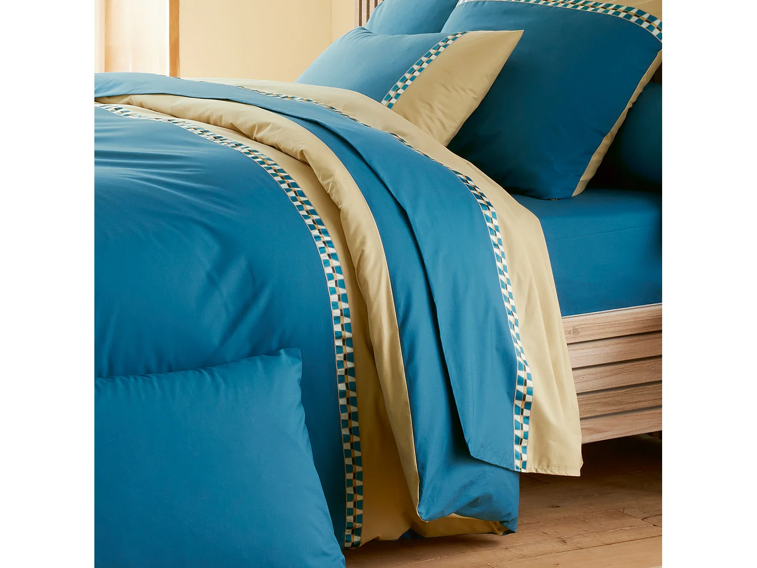 Drap plat 280x325 cm en percale de coton LINOA bleu cobalt