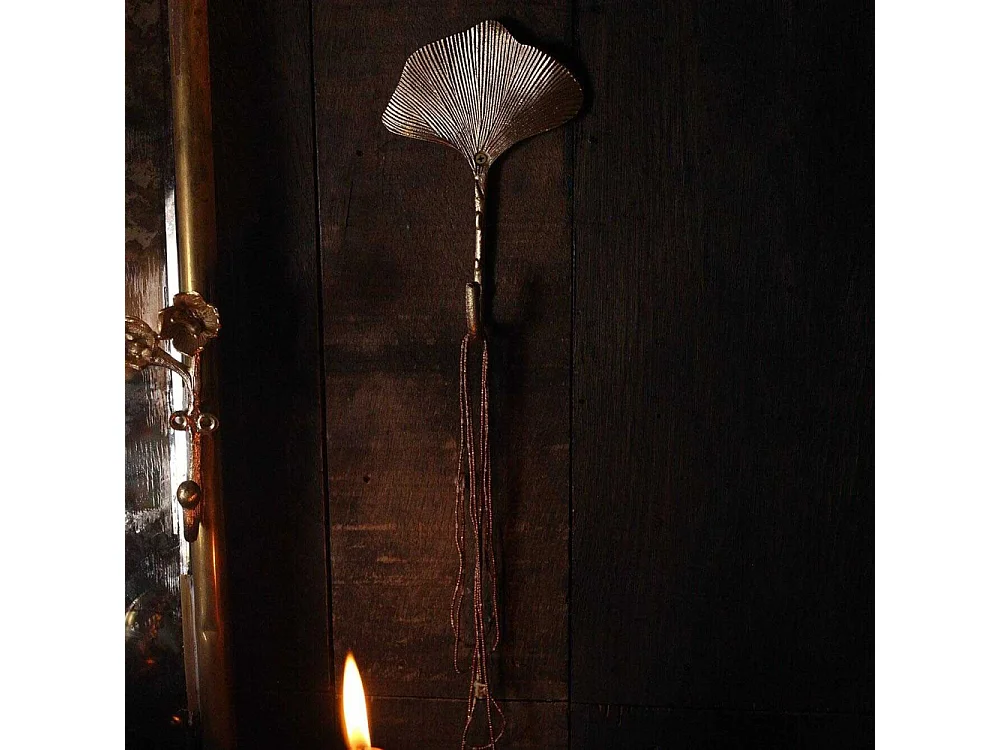 Patère en laiton recyclé Flora