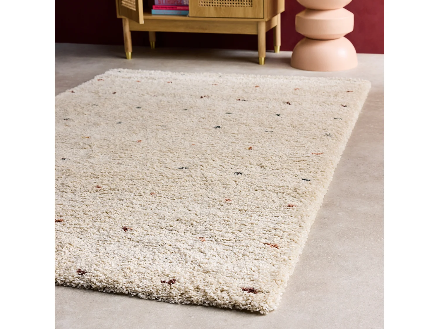 Tapis enfant à petits pois 80x150cm tapis intérieur crème et multicolore. poils longs shaggy
