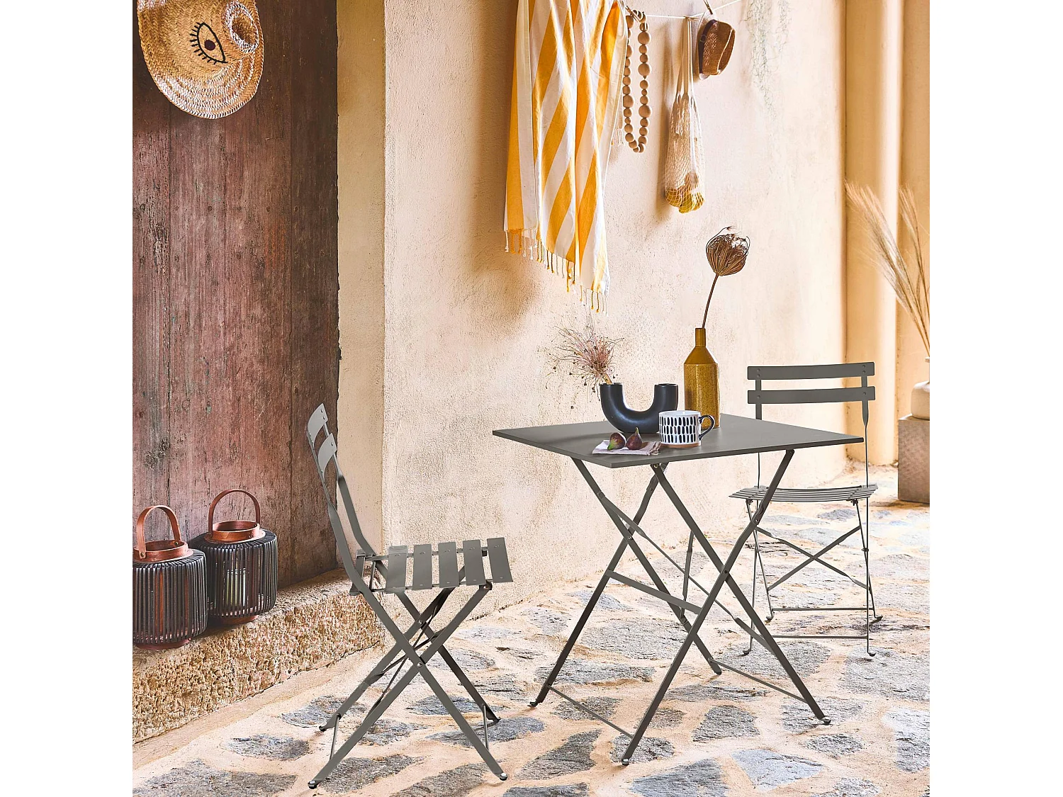 Tavolo da giardino bistrot pieghevole in metallo con 2 sedie, 70x70cm,