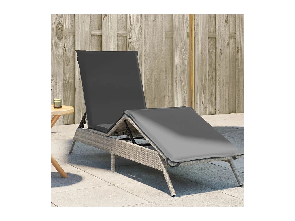 Lettino Prendisole con Cuscino Grigio Chiaro in Polyrattan