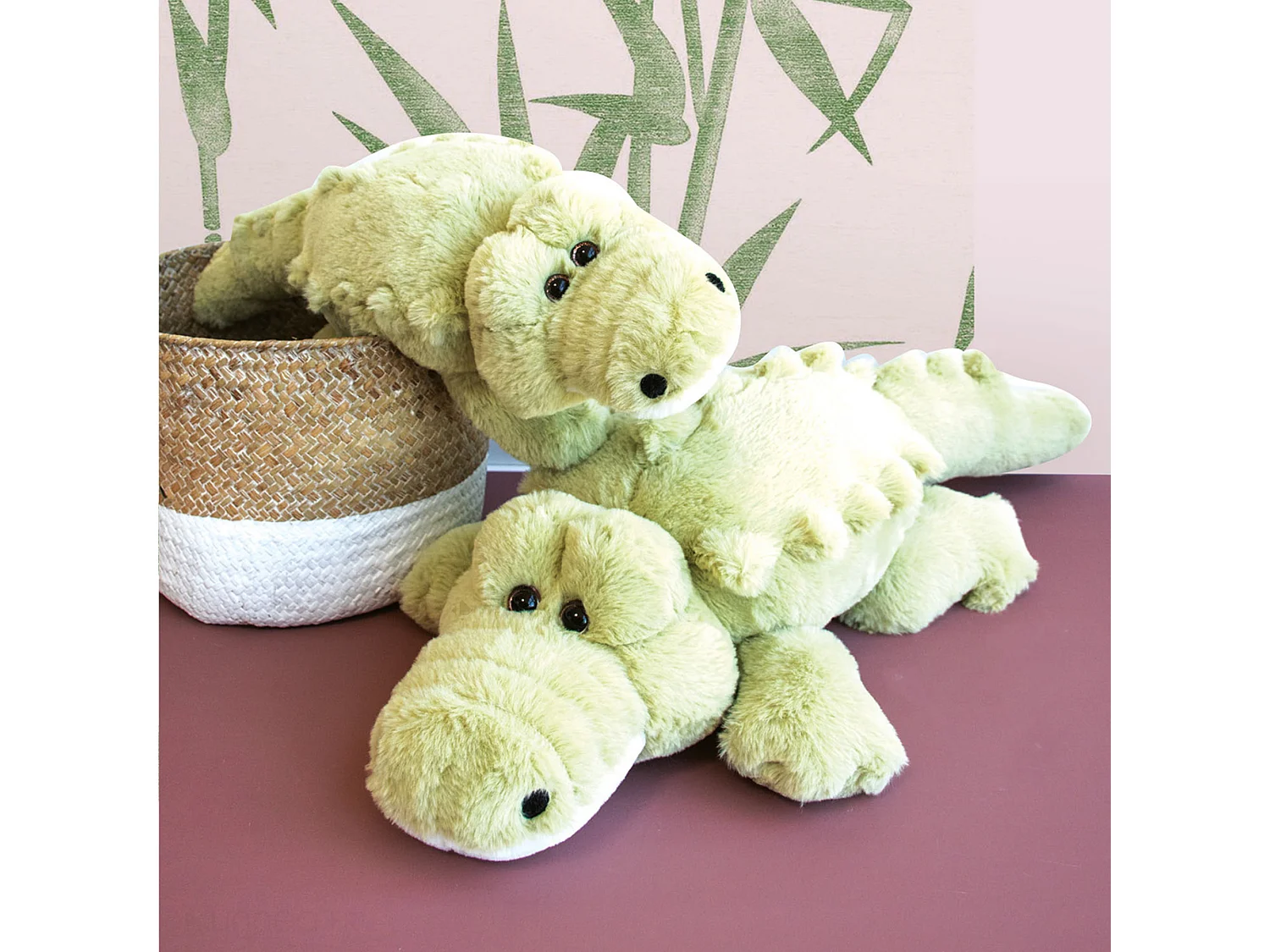 Peluche crocodile 80 cm polyester DANS LA FORET TROPICALE vert