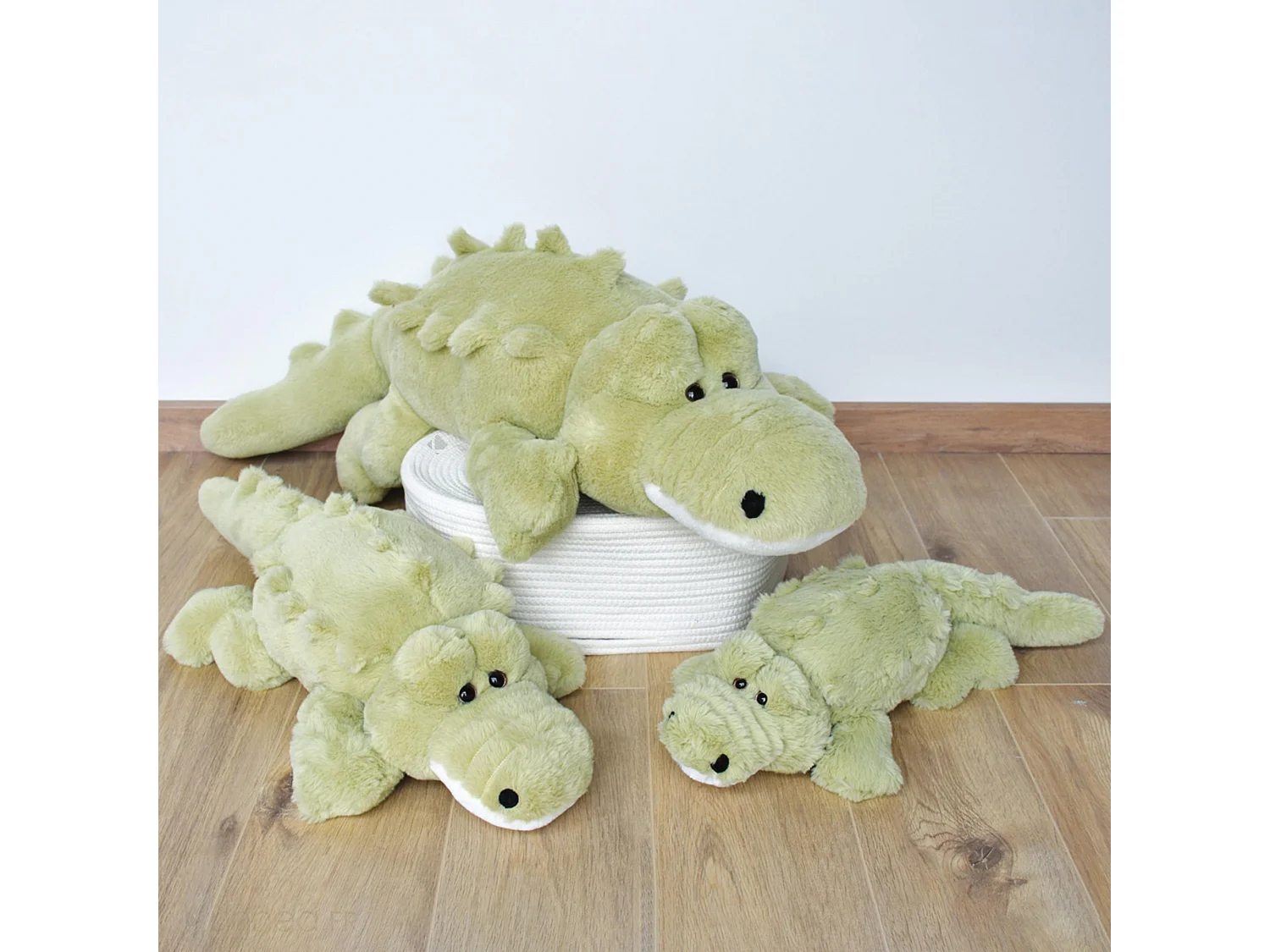 Peluche crocodile 120 cm polyester DANS LA FORET TROPICALE vert