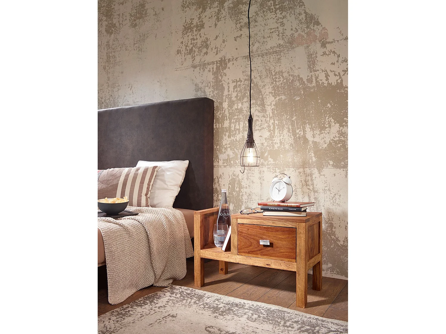 Nachttisch MUMBAI Massiv-Holz Sheesham Nacht-Kommode 40 cm hoch Schublade mit Zeitungsablage