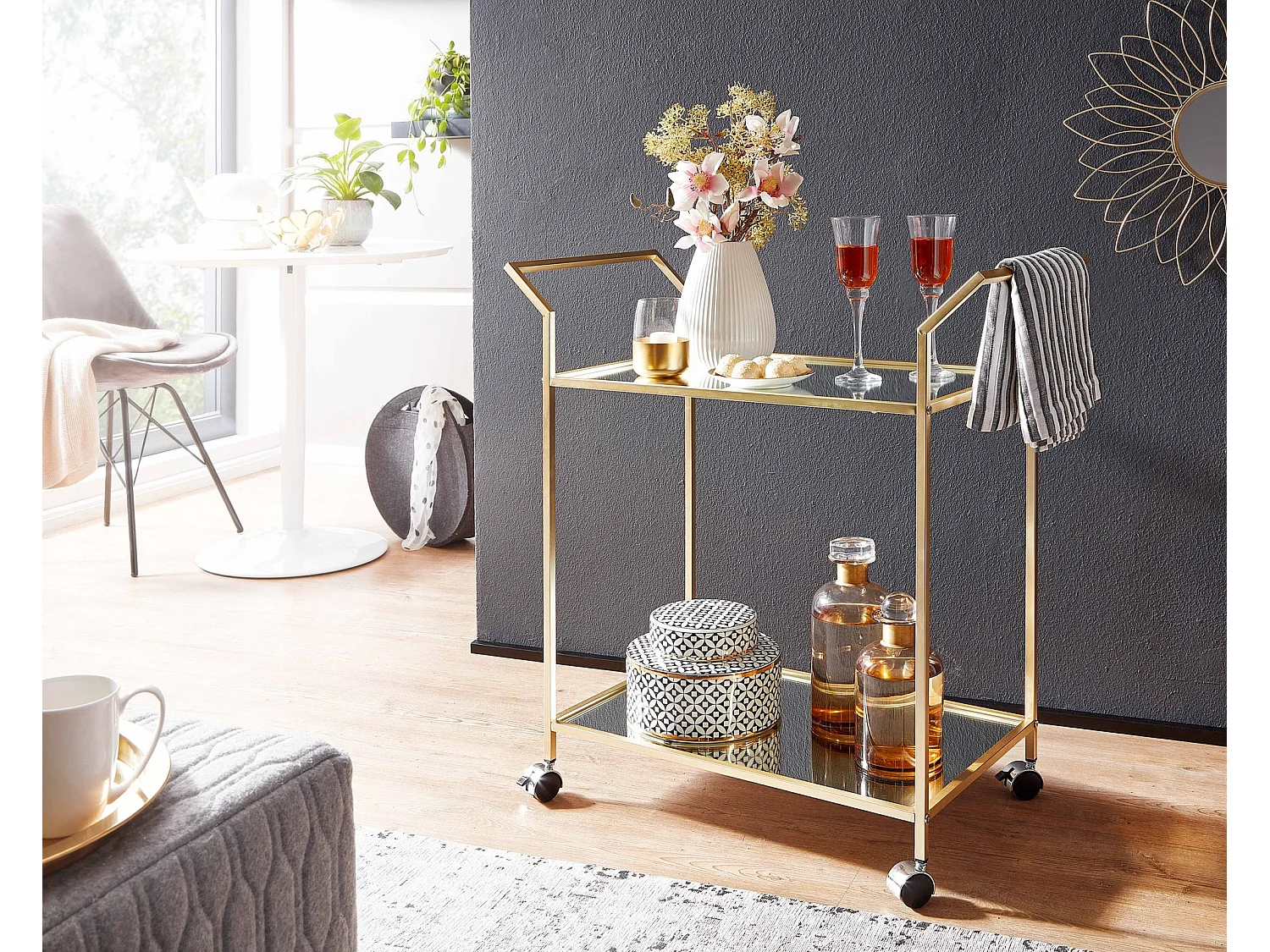 design serveerwagen goud 73x78x37 cm keukenwagen glas/metaal | Mobiele bijzettafel | Restauratiewagen met glazen blad | Minibar theewagen op 4 wielen