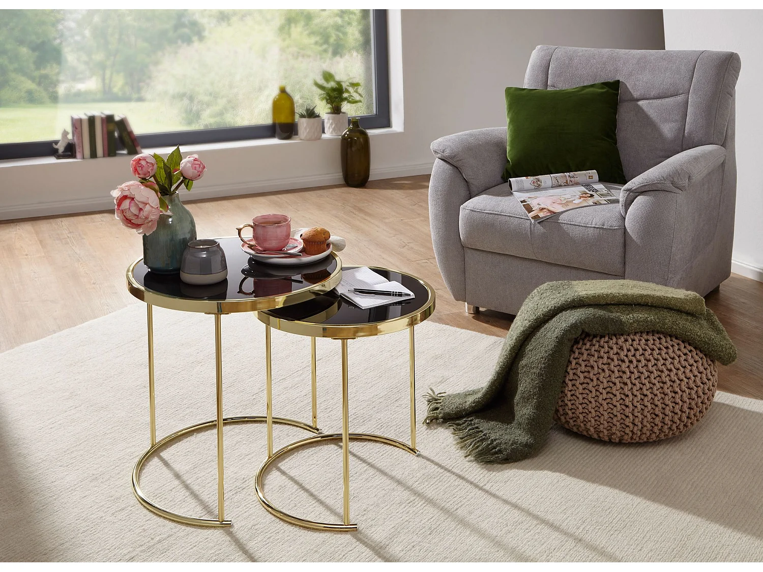 Design Nesttafel CORA zwart / goud bijzettafel metaal / glas | Salontafel set van 2 tafels | Kleine salontafel | Metalen tafel met glazen blad | Opbergtafel modern