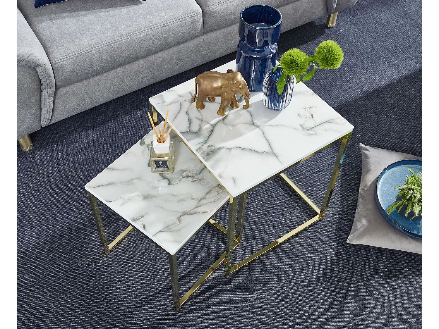 Design Side  Set van 2 witte marmer optiek hoekig | Salontafel 2-delig tafelframe metaal goud | Kleine salontafels | Moderne vierkante bijzettafels